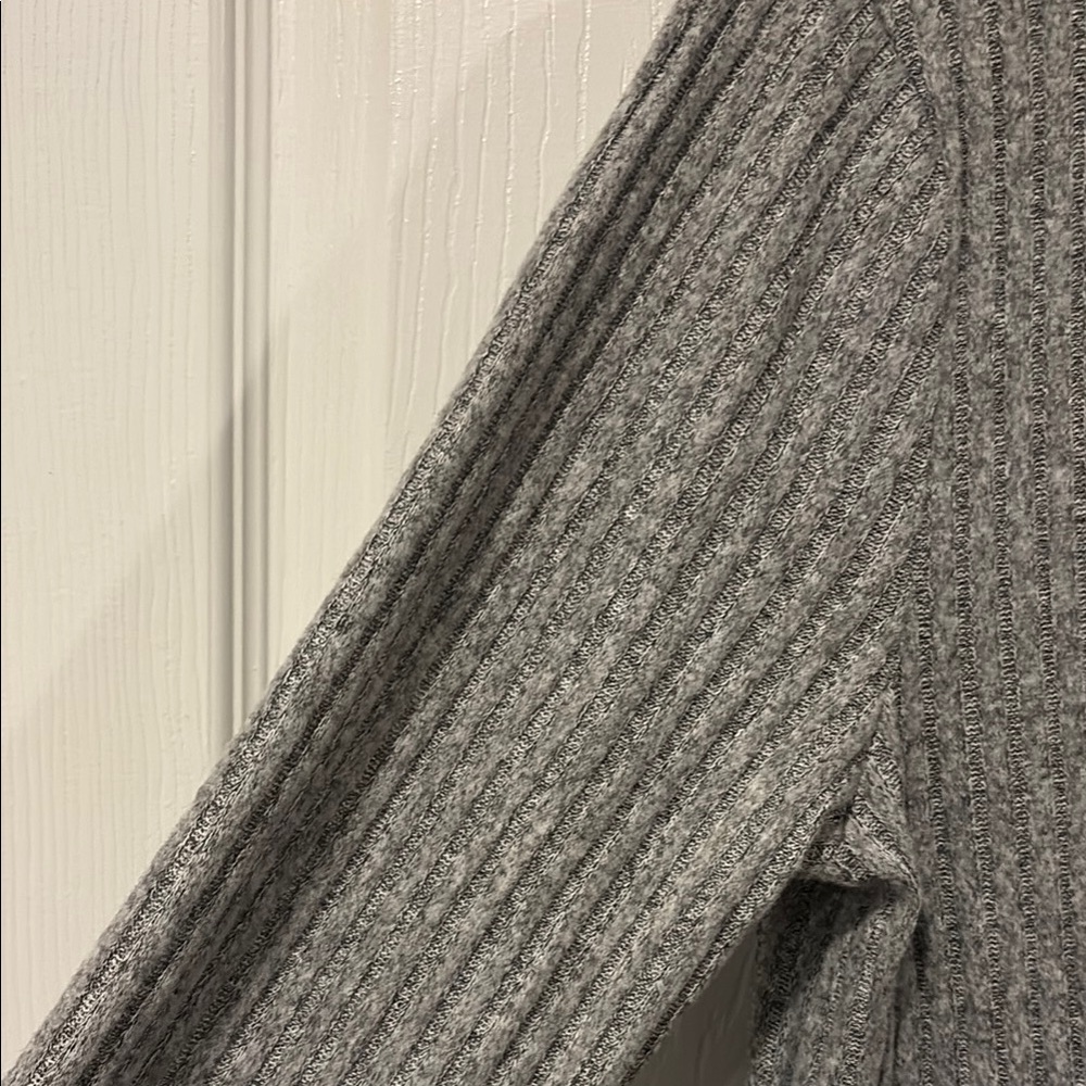 NWOT! Super soft Gray Ribbed Knit Turtleneck Dress - Picture 8 of 9